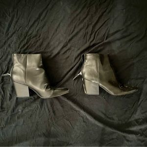 Live black mid ankle boot